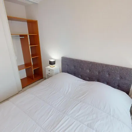 Apartman 2p Climatise En Centre-ville Avec Terrasse Et Parking Prive - Fr-1-196-336 Menton